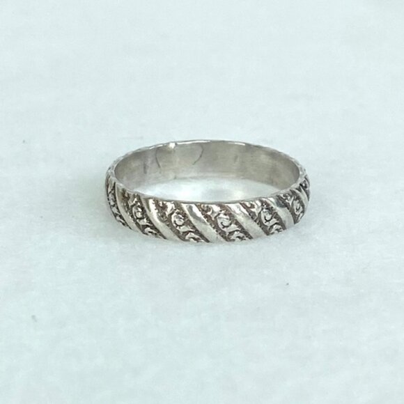 Sterling Silver 925 Textured Diagonal Pattern Band Wedding Ring Size 6.5 - Picture 12 of 14